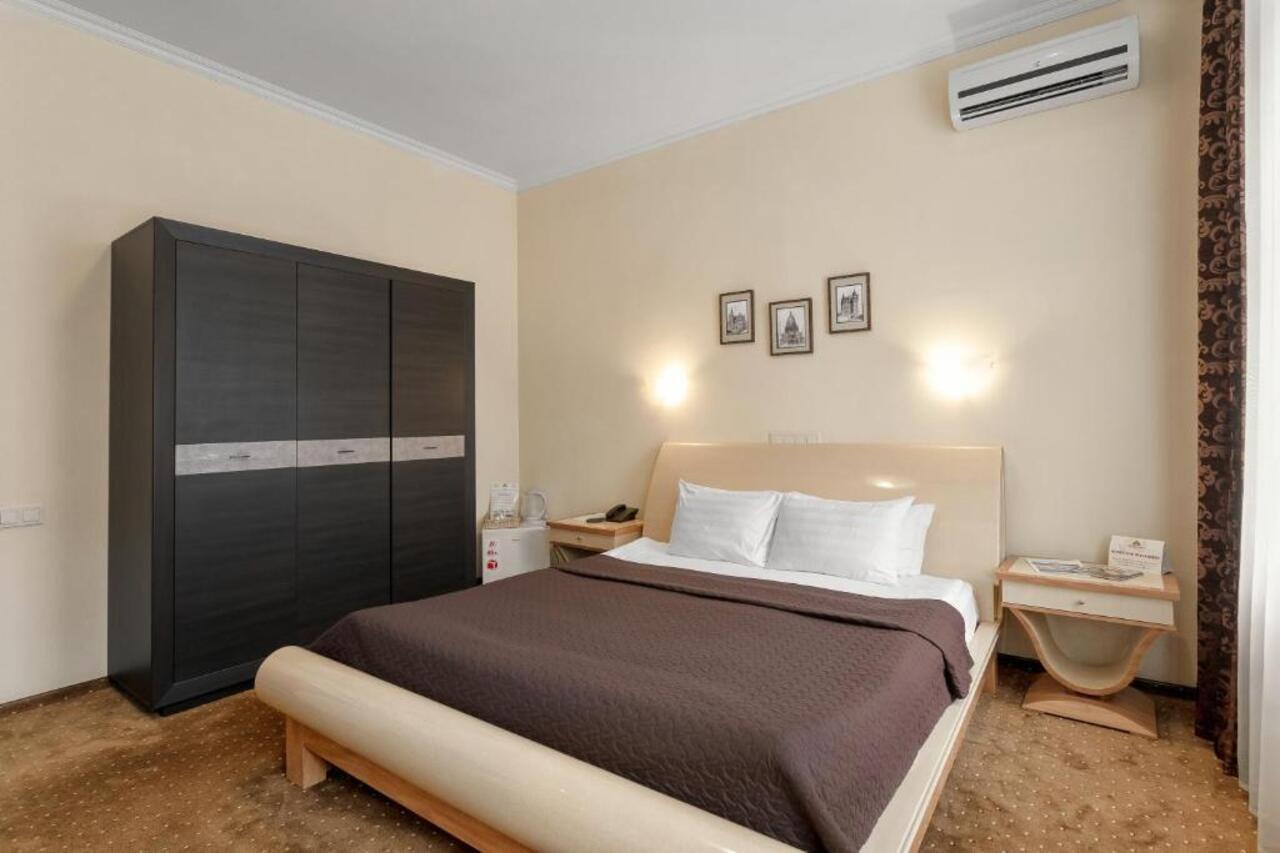 Residence Odesskij Dvorik Одеса Екстериор снимка