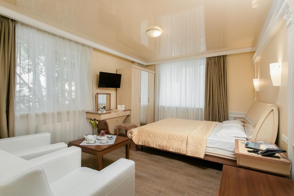 Residence Odesskij Dvorik Одеса Екстериор снимка