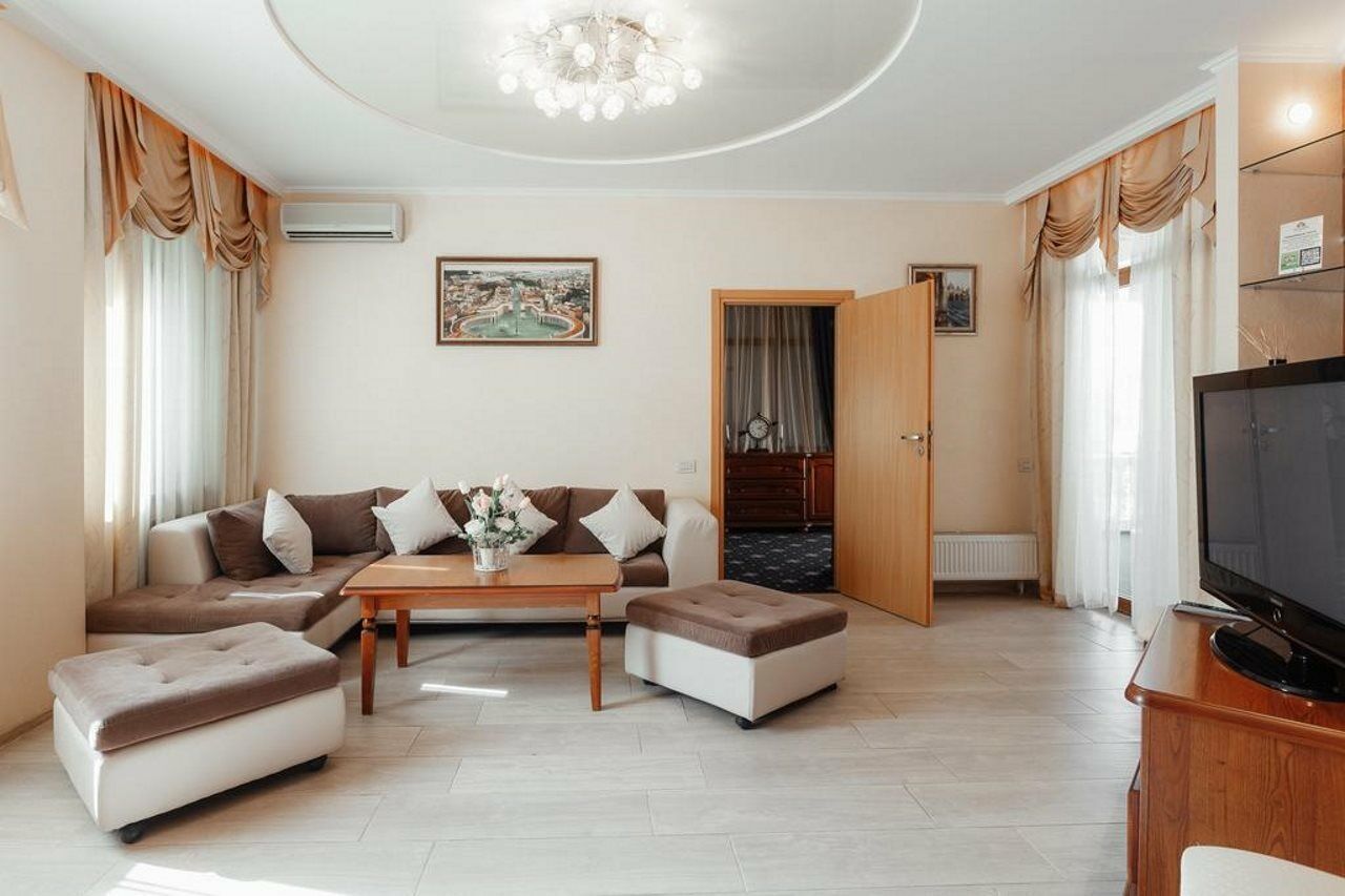 Residence Odesskij Dvorik Одеса Екстериор снимка